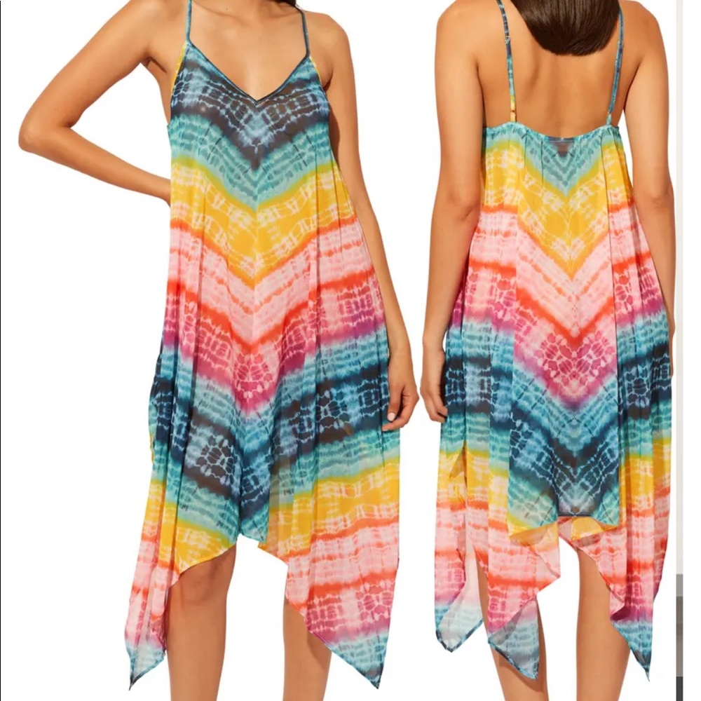 Handkerchief Hem Cover-Up
BLEU BY ROD BEATTIE NWT